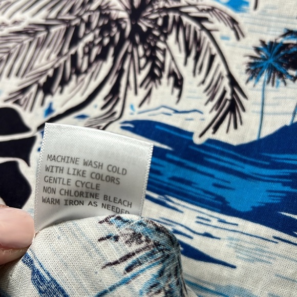 Linen Cotton Crop Boxy Button Front Shirt Beach Hawaiian Coconut Girl Sz S NWT - Picture 8 of 9